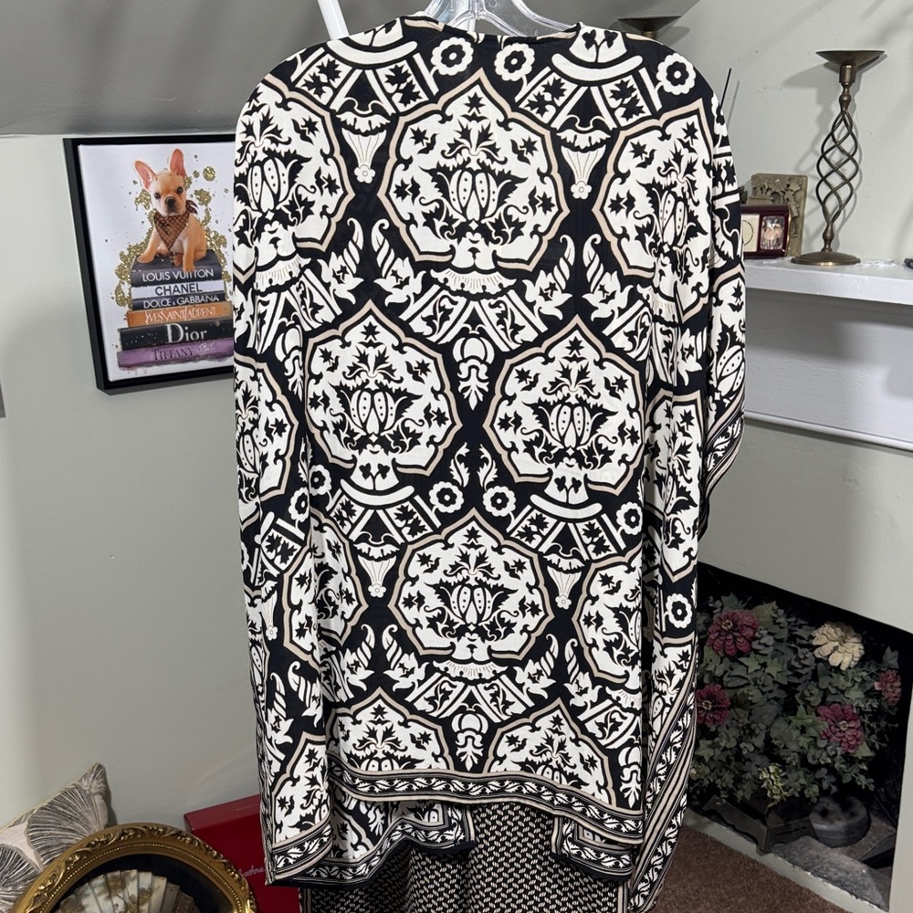 NWT Max Studio Cream/Black/Tan Medallion 2 piece set Wide-Leg Pants and Kimono - Picture 3 of 13